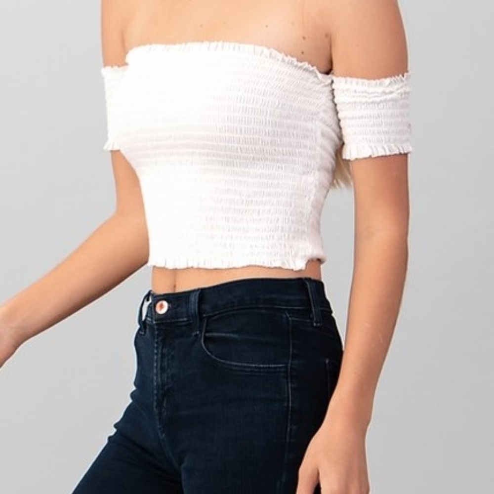 OFF SHOULDER TOP
